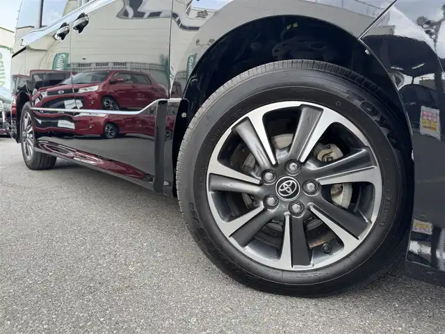 トヨタ ノア Si 千葉県 2017(平29)年 4.4万km ブラック トヨタセーフティセンス/衝突軽減ブレーキ/レーンキープアシスト/オートハイビーム/純正9型SDナビ/フルセグTV/Bluetooth/バックカメラ/フリップダウンモニター/両側電動スライドドア/LEDヘッドライト/MTモード付AT/純正フロアマット/純正16インチAW/スペアキー/スマートキー/保証書・取説