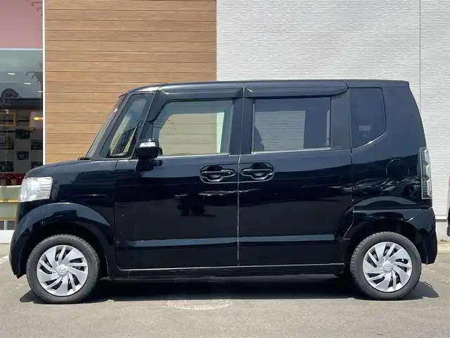 ホンダ Ｎ ＢＯＸ G Lパッケージ 秋田県 2014(平26)年 7.4万km スマートブラック 純正オーディオ（AM/FM/CD）/４WD/スマートキー/片側パワスラ/アイドリングストップ/プッシュスタート/純正フロアマット/純正ドアバイザー/ステアリングスイッチ/オートエアコン/パワーステアリング/パワーウィンドウ/レベライザー/フルフラットシート/チップアップシート/電動格納ウィンカーミラー/取扱説明書