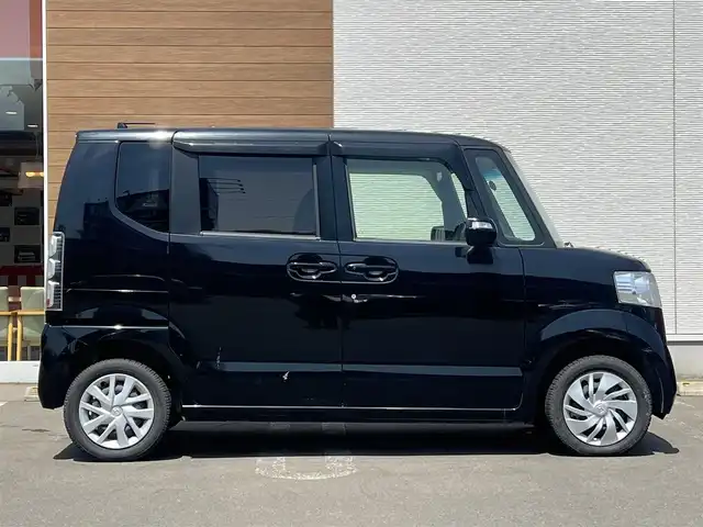 ホンダ Ｎ ＢＯＸ G Lパッケージ 秋田県 2014(平26)年 7.4万km スマートブラック 純正オーディオ（AM/FM/CD）/４WD/スマートキー/片側パワスラ/アイドリングストップ/プッシュスタート/純正フロアマット/純正ドアバイザー/ステアリングスイッチ/オートエアコン/パワーステアリング/パワーウィンドウ/レベライザー/フルフラットシート/チップアップシート/電動格納ウィンカーミラー/取扱説明書
