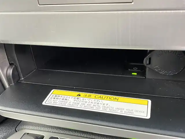 トヨタ ランドクルーザー ZX 宮城県 2017(平29)年 4.2万km ホワイトパールクリスタルシャイン ムーンルーフ　/マルチテレインモニター　/純正エアロ　/ルーフレール/パワーリアゲート　/黒革シート/シートヒーター/シートベンチレーション/パワーシート/ブラインドスポットモニター　/純正２０インチアルミホイール/サマータイヤ/AWセット車載　/リアヒッチメンバー　/ワイヤレス充電　/プリクラッシュセーフティ　/レーンディパーチャーアラート/リモコンエンジンスターター /禁煙車