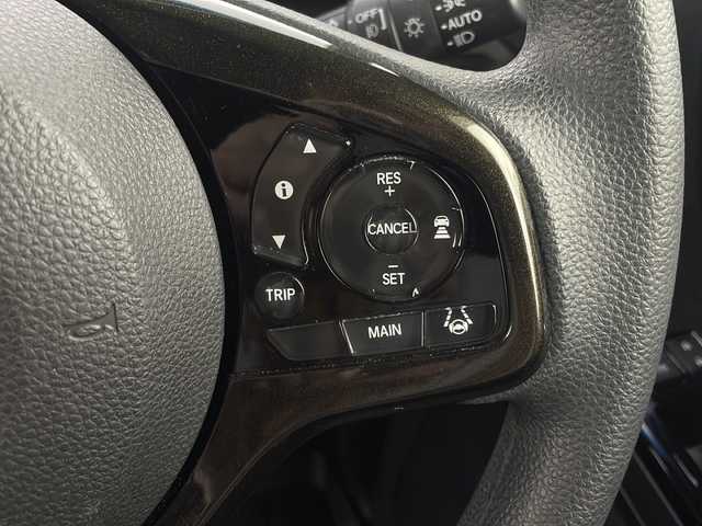ホンダ Ｎ ＢＯＸ 新潟県 2018(平30)年 4万km プラチナホワイトパール ホンダセンシング/純正ナビ/　　フルセグ/CD/DVD/BT/バックカメラ/両側パワースライドドア/レーダークルーズコントロール/LEDオートライト/Fフォグ/純正アルミホイール/ステアリングスイッチ/レーンキープ/USBポート/アイドリングストップ/スマートキー/ビルトインETC