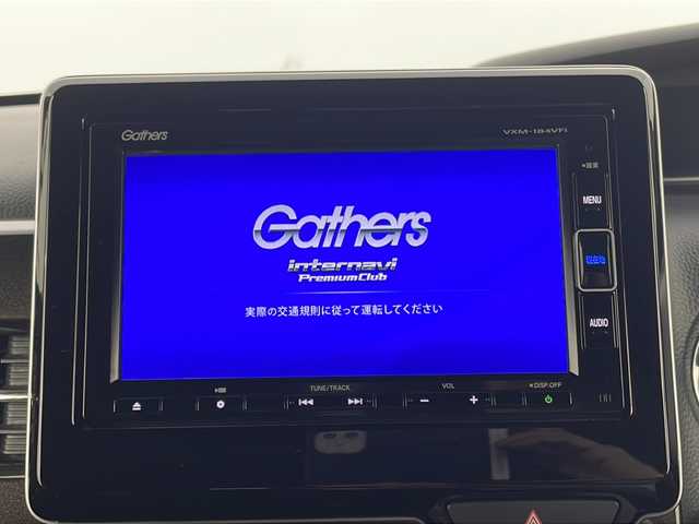 ホンダ Ｎ ＢＯＸ 新潟県 2018(平30)年 4万km プラチナホワイトパール ホンダセンシング/純正ナビ/　　フルセグ/CD/DVD/BT/バックカメラ/両側パワースライドドア/レーダークルーズコントロール/LEDオートライト/Fフォグ/純正アルミホイール/ステアリングスイッチ/レーンキープ/USBポート/アイドリングストップ/スマートキー/ビルトインETC