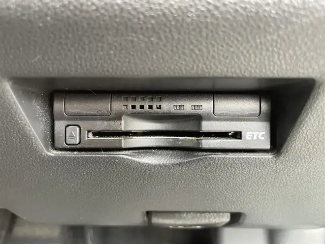 トヨタ パッソ モーダ　S 滋賀県 2016(平28)年 5.7万km ダークエメラルドマイカ 禁煙車/ＥＣＬＩＰＳＥナビ/【Bluetooth/フルセグTV/CD/USB】/バックカメラ/ビルトインＥＴＣ/スマートアシスト２/・衝突回避支援ブレーキ機能/・衝突警報機能/・車線逸脱警報機能/・誤発進抑制制御機能/・先行車発進お知らせ機能/ＬＥＤライト/スマートキー/アイドリングストップ/オートエアコン