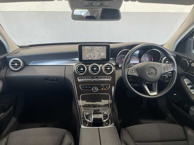 メルセデス・ベンツ Ｃ２２０ｄ ワゴン アバンギャルド 静岡県 2016(平28)年 3.8万km オブシディアンブラック レーダーセーフティパッケージ/・ディストロニックプラス/・レーンキーピングアシスト/・ブラインドスポットアシスト/・ブレーキアシスト/・リアCPA/純正HDDナビ/（CD/DVD/Bluetooth/USB）/前席メモリ機能付きパワーシート/前席シートヒーター/LEDヘッドライト/パワーバックドア/ハーフレザーシート/キーレスゴー/ETC2.0