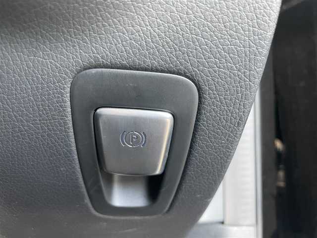 メルセデス・ベンツ Ｃ２２０ｄ ワゴン アバンギャルド 静岡県 2016(平28)年 3.8万km オブシディアンブラック レーダーセーフティパッケージ/・ディストロニックプラス/・レーンキーピングアシスト/・ブラインドスポットアシスト/・ブレーキアシスト/・リアCPA/純正HDDナビ/（CD/DVD/Bluetooth/USB）/前席メモリ機能付きパワーシート/前席シートヒーター/LEDヘッドライト/パワーバックドア/ハーフレザーシート/キーレスゴー/ETC2.0