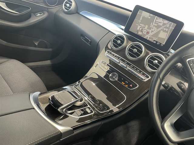 メルセデス・ベンツ Ｃ２２０ｄ ワゴン アバンギャルド 静岡県 2016(平28)年 3.8万km オブシディアンブラック レーダーセーフティパッケージ/・ディストロニックプラス/・レーンキーピングアシスト/・ブラインドスポットアシスト/・ブレーキアシスト/・リアCPA/純正HDDナビ/（CD/DVD/Bluetooth/USB）/前席メモリ機能付きパワーシート/前席シートヒーター/LEDヘッドライト/パワーバックドア/ハーフレザーシート/キーレスゴー/ETC2.0