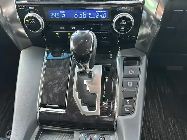 トヨタ アルファード S Cパッケージ 福岡県 2019(令1)年 5.3万km ホワイトパールクリスタルシャイン 純正10型メモリナビ(フルセグTV/CD/DVD/BT)バックモニター後席モニター二眼LEDヘッドライトトヨタセーフティーコーナーセンサー電動リアゲート両側パワスラレーダークルコンドラレコETCシートヒーターエアシート純正フロアマット純正18インチアルミホイールプッシュスタートスマートキー