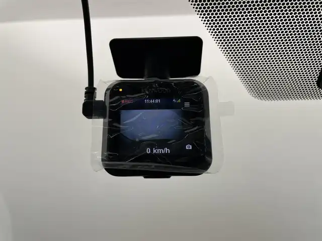 トヨタ プリウス Sツーリングセレクション 群馬県 2020(令2)年 4.2万km アティチュードブラックマイカ ナビレディセット/・バックカメラ/・ステアリングスイッチ(音声認識/ハンズフリー通話)/＝＝＝＝＝/モデリスタエアロ(フロント/サイド/リアアンダー)/ALPINE9インチナビ/・AM/FM/CD/DVD/SD/USB/Bluetooth/フルセグTV/トヨタセーフティセンス/・プリクラッシュセーフティシステム/・レーンディパーチャーアラート/・オートマチックハイビーム/・レーダークルーズコントロール(全車速追従機能付)/合成皮革シート/前席快適温熱シート/前方ドライブレコーダー(DRV-353C)/ENKEI 17インチアルミホイール