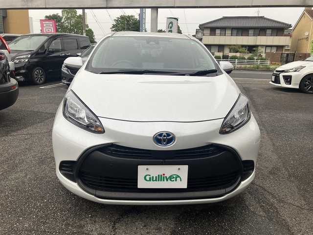 トヨタ アクア X 愛知県 2024(令6)年 0.7万km プラチナホワイトパールマイカ トヨタセーフティーセンス/ディスプレイオーディオ/Bluetoothオーディオ/Miracast/全方位モニター/スマートキー/プッシュスタート/ビルトイン2.0ETC/レーダークルーズコントロール/アドバンスパーキングアシスト/ステアリングスイッチ/前後2カメラドライブレコーダー/LEDヘッドライト/オートライト/オートマチックハイビーム