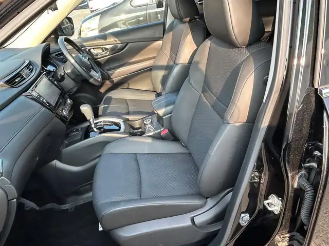 日産 エクストレイル 20Xi 徳島県 2020(令2)年 1.8万km ダイヤモンドブラック 純正9型ナビ　MM320D-L/　AM/FM/BT/iPod/SD/フルセグ/                      USB/DISC/Music Stocker/バックカメラ/全方位カメラ/ドライブレコーダーDH5-D/ビルトインETC/追従式クルーズコントロール/デジタルインナーミラー/パワーアックドア/純正18インチアルミホイール/全席シートヒーター/全席エアーシート/ワンオーナー/プロパイロット/ハーフレザーシート/LEDヘッドライト/純正フロアマット