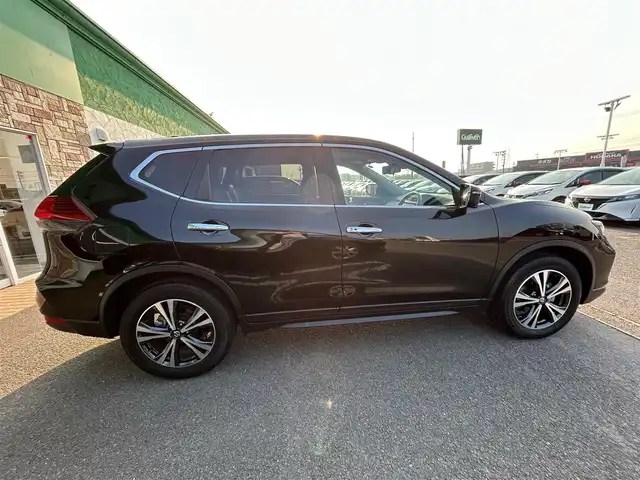 日産 エクストレイル 20Xi 徳島県 2020(令2)年 1.8万km ダイヤモンドブラック 純正9型ナビ　MM320D-L/　AM/FM/BT/iPod/SD/フルセグ/                      USB/DISC/Music Stocker/バックカメラ/全方位カメラ/ドライブレコーダーDH5-D/ビルトインETC/追従式クルーズコントロール/デジタルインナーミラー/パワーアックドア/純正18インチアルミホイール/全席シートヒーター/全席エアーシート/ワンオーナー/プロパイロット/ハーフレザーシート/LEDヘッドライト/純正フロアマット