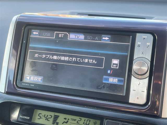 トヨタ ウィッシュ 1．8S 島根県 2011(平23)年 19.6万km ブラック 純正SDナビ　/フルセグTV　/DVD再生　/Bluetooth接続　/ビルトインETC　/横滑り防止装置　/スマートキー　/プッシュスタート　/純正HIDヘッドライト　/純正１６インチアルミホイール　/純正フロアマット　/社外アルミホイール夏タイヤ積み