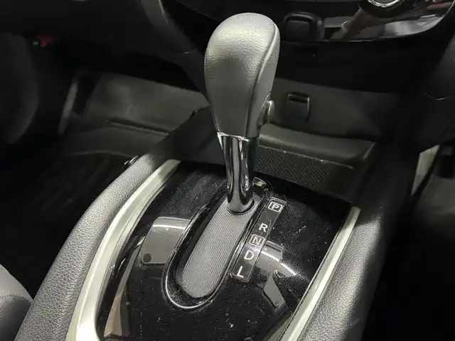 日産 エクストレイル 20X 三重県 2017(平29)年 4.5万km ダイヤモンドブラック ガソリン/フルタイム4WD/フロアCVT/純正 9インチナビ MM517D-W/（iPod/SD/FM/AM/TV/WALKMAN/USB/Bluetooth/CD/DVD/Blu-ray/MUSIC STOCKER/VTR/AUX）/【OP】インテリジェント アラウンドビューモニター（移動物検知機能付）/ビルトイン ETC/安全/・エマージェンシーブレーキ/・LDW（車線逸脱警報）/・フロント&バックソナー/・VDC（ビークルダイナミクスコントロール）/装備/・撥水シート/・【OP】インテリジェントルームミラー（デジタルインナーミラー）/・【OP】LEDヘッドランプ&フロントハロゲンフォグランプ/・【OP】インテリジェントオートライトシステム/・リモコンオートバックドア/・ステアリングスイッチ/・プッシュスタート/・左右独立オートエアコン/・純正18inAW/・取/ナビ取/・インテリジェントキーx2/など