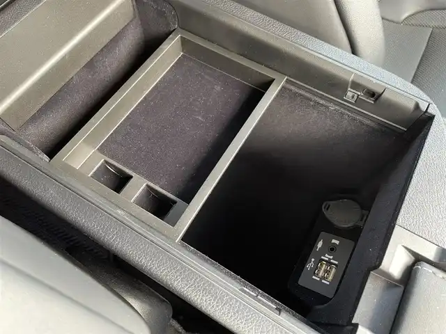 レクサス ＮＸ 300 Fスポーツ 群馬県 2019(令1)年 4.3万km ホワイトノーヴァガラスフレーク 純正10.3インチワイドナビ/　CD/DVD/SD/MSV/USB/BTオーディオ/AUX/フルセグTV/セーフティシステムプラス/　・プリクラッシュセーフティ/　・レーントレーシングアシスト/　・オートマチックハイビーム/　・レーダークルーズコントロール/　・ロードサインアシスト/　・先行車発進警告/パーキングサポートブレーキ/パノラミックビューモニター/ハンズフリーパワーバックドア/ブラインドスポットモニター/角型三眼LEDヘッドライト/アダプティブハイビームシステム/ステアリングヒーター/黒革シート/シートヒーター/エアーシート/パワーシート/シートメモリー/パドルシフト/純正18インチアルミホイール/保証書/取扱説明書/スペアーキー２本（スマートキー1本カードキー１本）