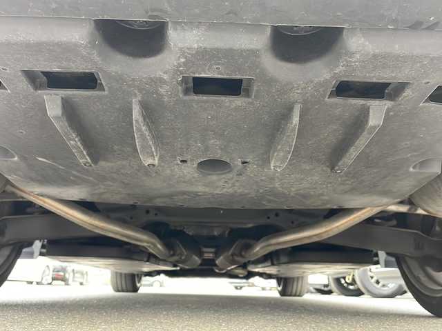 トヨタ クラウン ハイブリッド S Four エレガンススタイル 青森県 2020(令2)年 8.1万km ホワイトパールクリスタルシャイン 4WD/純正SDナビ・フルセグTV/CD・DVD・Bluetooth・SD・USB/OPパノラミックビューモニター/合皮コンビシート/前席パワーシート・ヒーター/ステアリングヒーター/OPセーフティパッケージプラス/インテリジェントパーキングアシスト2/リアカメラディテクション/パーキングサポートブレーキ/セーフティセンス/プリクラッシュセーフティ/レーダークルーズコントロール/レーントレーシングアシスト/オートマチックハイビーム/ブラインドスポットモニター/クリアランスソナー/前後ドライブレコーダー/スマートキー一体式純正エンジンスターター/パドルシフト/AC100V1500W/純正ビルトインETC/LEDヘッドランプ/フォグランプ/純正18インチアルミ