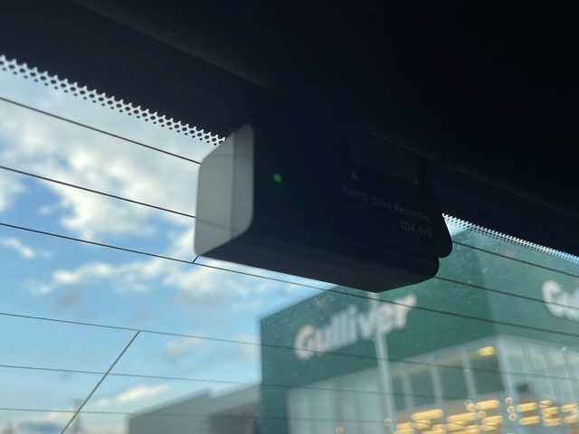 トヨタ クラウン ハイブリッド S Four エレガンススタイル 青森県 2020(令2)年 8.1万km ホワイトパールクリスタルシャイン 4WD/純正SDナビ・フルセグTV/CD・DVD・Bluetooth・SD・USB/OPパノラミックビューモニター/合皮コンビシート/前席パワーシート・ヒーター/ステアリングヒーター/OPセーフティパッケージプラス/インテリジェントパーキングアシスト2/リアカメラディテクション/パーキングサポートブレーキ/セーフティセンス/プリクラッシュセーフティ/レーダークルーズコントロール/レーントレーシングアシスト/オートマチックハイビーム/ブラインドスポットモニター/クリアランスソナー/前後ドライブレコーダー/スマートキー一体式純正エンジンスターター/パドルシフト/AC100V1500W/純正ビルトインETC/LEDヘッドランプ/フォグランプ/純正18インチアルミ