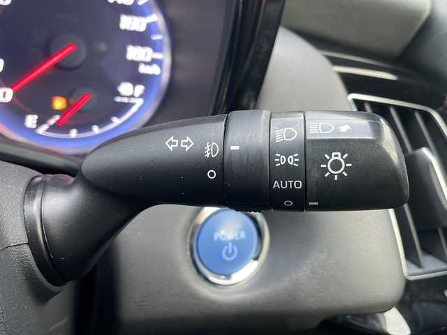 トヨタ クラウン ハイブリッド S Four エレガンススタイル 青森県 2020(令2)年 8.1万km ホワイトパールクリスタルシャイン 4WD/純正SDナビ・フルセグTV/CD・DVD・Bluetooth・SD・USB/OPパノラミックビューモニター/合皮コンビシート/前席パワーシート・ヒーター/ステアリングヒーター/OPセーフティパッケージプラス/インテリジェントパーキングアシスト2/リアカメラディテクション/パーキングサポートブレーキ/セーフティセンス/プリクラッシュセーフティ/レーダークルーズコントロール/レーントレーシングアシスト/オートマチックハイビーム/ブラインドスポットモニター/クリアランスソナー/前後ドライブレコーダー/スマートキー一体式純正エンジンスターター/パドルシフト/AC100V1500W/純正ビルトインETC/LEDヘッドランプ/フォグランプ/純正18インチアルミ