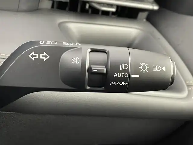 日産 セレナ e－パワー ハイウェイスター V 大分県 2025(令7)年 0.1千km プリズムホワイト アドバンスドドライブアシストディスプレイ/（12.3インチカラーディスプレイ）/NissanConnectナビゲーションシステム/アラウンドビューモニター/インテリジェント ルームミラー/両側パワースライドドア/ヘッドランプ オートレベライザー+アダプティブLEDヘッドライトアダプティブLEDヘッドライトシステム/統合型インターフェースディスプレイ/ワイヤレス充電器/6スピーカー/ETC2.0ユニット（ビルトインタイプ）/プロパイロット（ナビリンク機能付）/前後コーナーセンサー/16インチアルミホイール/USB端子