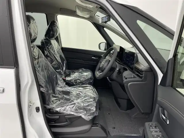 日産 セレナ e－パワー ハイウェイスター V 大分県 2025(令7)年 0.1千km プリズムホワイト アドバンスドドライブアシストディスプレイ/（12.3インチカラーディスプレイ）/NissanConnectナビゲーションシステム/アラウンドビューモニター/インテリジェント ルームミラー/両側パワースライドドア/ヘッドランプ オートレベライザー+アダプティブLEDヘッドライトアダプティブLEDヘッドライトシステム/統合型インターフェースディスプレイ/ワイヤレス充電器/6スピーカー/ETC2.0ユニット（ビルトインタイプ）/プロパイロット（ナビリンク機能付）/前後コーナーセンサー/16インチアルミホイール/USB端子