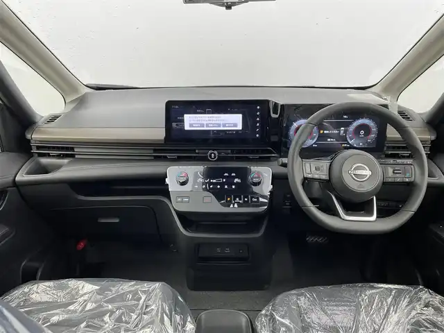 日産 セレナ e－パワー ハイウェイスター V 大分県 2025(令7)年 0.1千km プリズムホワイト アドバンスドドライブアシストディスプレイ/（12.3インチカラーディスプレイ）/NissanConnectナビゲーションシステム/アラウンドビューモニター/インテリジェント ルームミラー/両側パワースライドドア/ヘッドランプ オートレベライザー+アダプティブLEDヘッドライトアダプティブLEDヘッドライトシステム/統合型インターフェースディスプレイ/ワイヤレス充電器/6スピーカー/ETC2.0ユニット（ビルトインタイプ）/プロパイロット（ナビリンク機能付）/前後コーナーセンサー/16インチアルミホイール/USB端子