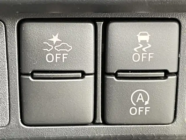 トヨタ ルーミー カスタムG－T 千葉県 2022(令4)年 3.9万km パールホワイトⅢ 禁煙車/スマートアシスト/・先行車発進システム/・車線逸脱警報システム/・レーダークルーズコントロール/・クリアランスソナー/両側電動ドア/純正9インチメモリナビ/・型番：NSZT-Y68T/・CD/DVD/Bluetooth/フルセグTV/・ビルトインETC2.0/・全方位カメラ/革巻きステアリング/・ステアリングスイッチ/DNシートヒーター/電子パーキング/・ブレーキホールド/純正15インチAW/オートライト/・LEDヘッドライト/・LEDフォグランプ