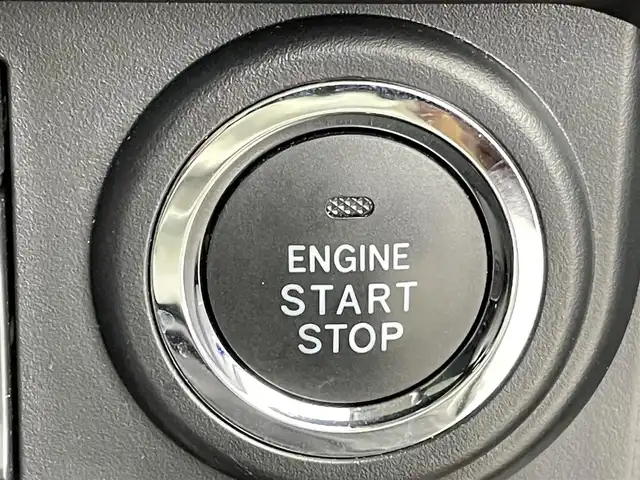 トヨタ ルーミー カスタムG－T 千葉県 2022(令4)年 3.9万km パールホワイトⅢ 禁煙車/スマートアシスト/・先行車発進システム/・車線逸脱警報システム/・レーダークルーズコントロール/・クリアランスソナー/両側電動ドア/純正9インチメモリナビ/・型番：NSZT-Y68T/・CD/DVD/Bluetooth/フルセグTV/・ビルトインETC2.0/・全方位カメラ/革巻きステアリング/・ステアリングスイッチ/DNシートヒーター/電子パーキング/・ブレーキホールド/純正15インチAW/オートライト/・LEDヘッドライト/・LEDフォグランプ