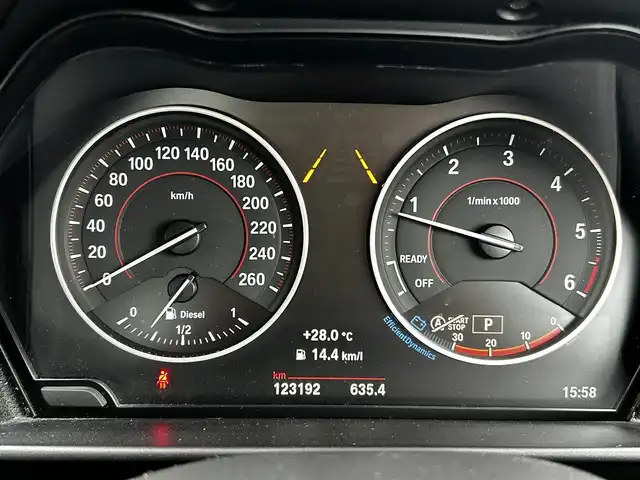 ＢＭＷ １１８ｄ スポーツ 和歌山県 2017(平29)年 12.4万km アルピンホワイトⅢ ワンオーナー/衝突軽減ブレーキ/純正メーカーナビ・CD・DVD・Bluetooth/バックカメラ/クリアランスソナー/LKA/LEDヘッドライト/スマートキー/保証書/取扱説明書