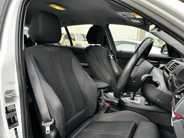 ＢＭＷ １１８ｄ スポーツ 和歌山県 2017(平29)年 12.4万km アルピンホワイトⅢ ワンオーナー/衝突軽減ブレーキ/純正メーカーナビ・CD・DVD・Bluetooth/バックカメラ/クリアランスソナー/LKA/LEDヘッドライト/スマートキー/保証書/取扱説明書