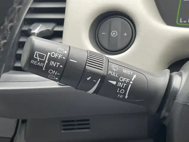 ホンダ フィット e:HEVホーム 滋賀県 2020(令2)年 7万km プレミアムグラマラスブロンズP 純正9インチナビ/【Bluetooth/CD/DVD/フルセグTV/USB】/ハーフレザーシート/ホンダセンシング/・衝突軽減ブレーキ/・誤発進抑制機能/・後方誤発進抑制機能/・近距離衝突軽減ブレーキ/・歩行者事故低減ステアリング/・路外逸脱抑制機能/・渋滞追従機能付アダプティブクルーズコントロール/・車線維持支援システム/・先行車発進お知らせ機能/・標識認識機能/・オートハイビーム/バックカメラ/クリアランスソナー/LEDヘッドライト/ビルトインETC/前方ドライブレコーダー/電動パーキングブレーキ/オートブレーキホールド/純正フロアマット/ドアバイザー/プッシュスタート/スマートキー/ステアリングリモコン