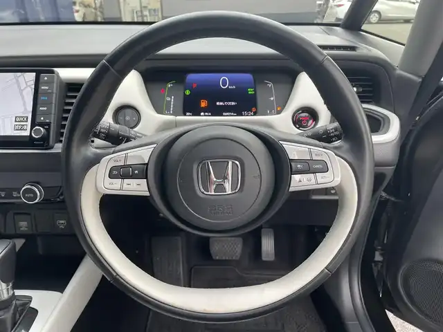ホンダ フィット e:HEVホーム 滋賀県 2020(令2)年 7万km プレミアムグラマラスブロンズP 純正9インチナビ/【Bluetooth/CD/DVD/フルセグTV/USB】/ハーフレザーシート/ホンダセンシング/・衝突軽減ブレーキ/・誤発進抑制機能/・後方誤発進抑制機能/・近距離衝突軽減ブレーキ/・歩行者事故低減ステアリング/・路外逸脱抑制機能/・渋滞追従機能付アダプティブクルーズコントロール/・車線維持支援システム/・先行車発進お知らせ機能/・標識認識機能/・オートハイビーム/バックカメラ/クリアランスソナー/LEDヘッドライト/ビルトインETC/前方ドライブレコーダー/電動パーキングブレーキ/オートブレーキホールド/純正フロアマット/ドアバイザー/プッシュスタート/スマートキー/ステアリングリモコン