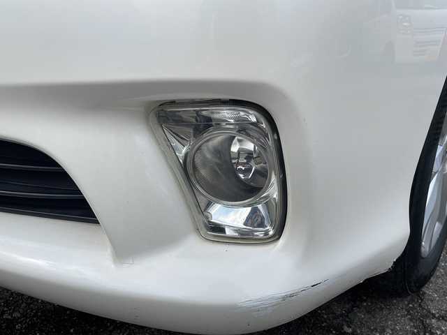 トヨタ クラウン ロイヤル ロイヤルサルーン i－Four 福井県 2010(平22)年 13.7万km ホワイトパールクリスタルシャイン メーカー純正HDDナビゲーション/（CD/DVD）/フルセグテレビ/バックカメラ/クルーズコントロール/前席パワーシート/純正17インチアルミホイール/ETC(ビルトイン)/４WD/HIDヘッドライト/フォグランプ/オートリトラミラー/ステアリングリモコン/プッシュスタート/スマートキー/保証書/取扱説明書