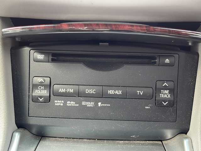 トヨタ クラウン ロイヤル ロイヤルサルーン i－Four 福井県 2010(平22)年 13.7万km ホワイトパールクリスタルシャイン メーカー純正HDDナビゲーション/（CD/DVD）/フルセグテレビ/バックカメラ/クルーズコントロール/前席パワーシート/純正17インチアルミホイール/ETC(ビルトイン)/４WD/HIDヘッドライト/フォグランプ/オートリトラミラー/ステアリングリモコン/プッシュスタート/スマートキー/保証書/取扱説明書