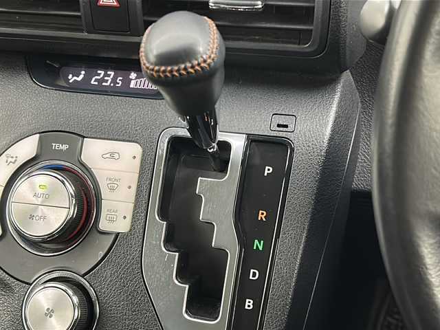 トヨタ シエンタ ハイブリッド G クエロ 宮城県 2018(平30)年 5万km クールボルドーガラスフレーク 純正ナビ/フルセグ／Ｂｌｕｅｔｏｏｔｈ/バックカメラ/両側パワースライドドア/ドライブレコーダー/レーンディパーチャーアラート/プリクラッシュセーフティ/ビルトインＥＴＣ/ハーフレザーシート