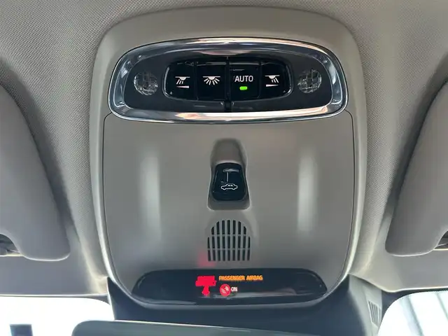 ボルボ Ｖ６０ T5 インスクリプション 石川県 2020(令2)年 1.4万km 白 サンルーフ/純正HDDナビ/ETC/車外カメラ（バック/フロント/サイド）/前後ドライブレコーダー/アダプティブクルーズコントロール/ヘッドアップディスプレイ/シートヒーター（D+N席）/パワーシート（D+N席）/ルーフレール/パワーバックドア/アンチロック・ブレーキ・システム/衝突被害軽減システム/横滑り防止装置/前後コーナーセンサー/レーンキープアシスト/盗難防止装置/オートマチックハイビーム/アイドリングストップ/純正アルミホイール