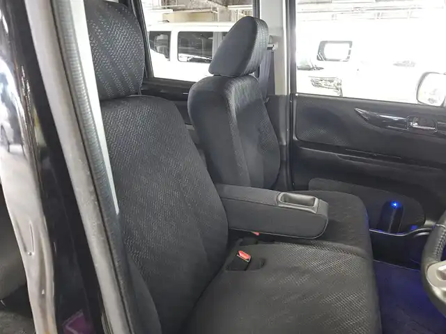 ホンダ Ｎ ＢＯＸ G ターボパッケージ 宮崎県 2013(平25)年 5万km クリスタルブラックパール 〇ターボ/〇社外ナビ/〇フルセグTV/〇バックカメラ/〇フリップダウンモニター/〇両側パワースライドドア/〇ETC/〇キノセンヘッドランプ/〇オートライト/〇クルーズコントロール/〇電動格納ミラー/〇革巻きステアリング/〇パドルシフト/〇オートエアコン/〇純正15インチアルミ/〇プッシュエンジンスタート/スマートキー/〇禁煙車