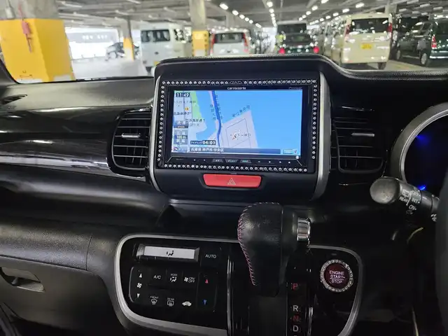 ホンダ Ｎ ＢＯＸ G ターボパッケージ 宮崎県 2013(平25)年 5万km クリスタルブラックパール 〇ターボ/〇社外ナビ/〇フルセグTV/〇バックカメラ/〇フリップダウンモニター/〇両側パワースライドドア/〇ETC/〇キノセンヘッドランプ/〇オートライト/〇クルーズコントロール/〇電動格納ミラー/〇革巻きステアリング/〇パドルシフト/〇オートエアコン/〇純正15インチアルミ/〇プッシュエンジンスタート/スマートキー/〇禁煙車