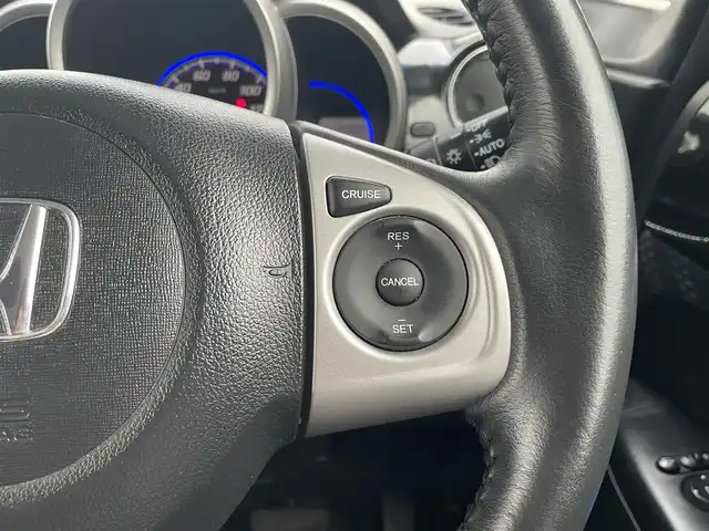 ホンダ Ｎ ＢＯＸ G ターボパッケージ 宮崎県 2013(平25)年 5万km クリスタルブラックパール 〇ターボ/〇社外ナビ/〇フルセグTV/〇バックカメラ/〇フリップダウンモニター/〇両側パワースライドドア/〇ETC/〇キノセンヘッドランプ/〇オートライト/〇クルーズコントロール/〇電動格納ミラー/〇革巻きステアリング/〇パドルシフト/〇オートエアコン/〇純正15インチアルミ/〇プッシュエンジンスタート/スマートキー/〇禁煙車/〇盗難防止装置/〇エアバックW