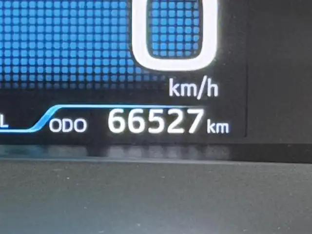 トヨタ プリウス S 大阪府 2016(平28)年 6.7万km ホワイトパールクリスタルシャイン エアロ weds18incAW 純正9incナビTV バックカメラ スマートキー プッシュスタート オートライト オートエアコン ドライブレコーダー ETC