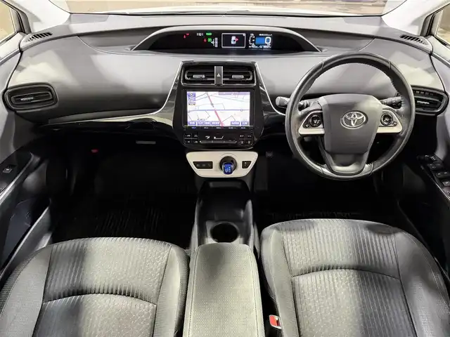 トヨタ プリウス S 大阪府 2016(平28)年 6.7万km ホワイトパールクリスタルシャイン エアロ weds18incAW 純正9incナビTV バックカメラ スマートキー プッシュスタート オートライト オートエアコン ドライブレコーダー ETC