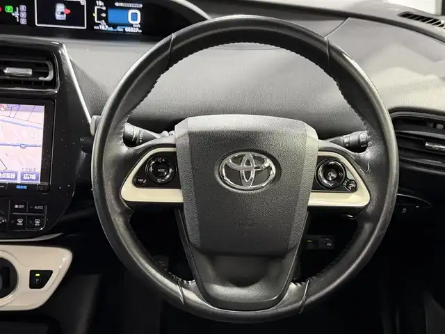 トヨタ プリウス S 大阪府 2016(平28)年 6.7万km ホワイトパールクリスタルシャイン エアロ weds18incAW 純正9incナビTV バックカメラ スマートキー プッシュスタート オートライト オートエアコン ドライブレコーダー ETC