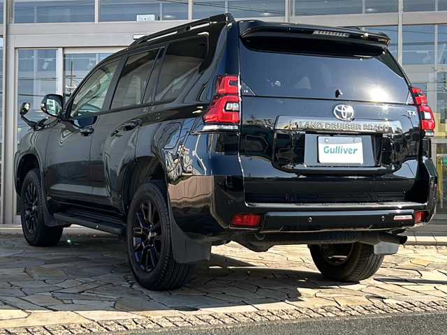 トヨタ ランドクルーザー プラド TX-L 70thアニバーサリーLTD 静岡県 2022(令4)年 2.5万km ブラック ナビ機能/CD/DVD/FM/AM/VTR/SD/USB/ipod/Bluetooth/フルセグTV/主要装備/・レーダークルーズコントロール　/・バックカメラ　/・スマートキー　/・ＥＴＣ　/・シートヒーター　/・エアシート　/・パワーシート　/・オートハイビーム　/・オートライト　/・プッシュスタート　/・レザーシート　/・フォグランプ　/・横滑り防止装置/・コーナーセンサー/・純正アルミホイール/・純正フロアマット/・LEDライト/・横滑り防止装置/・特別仕様車