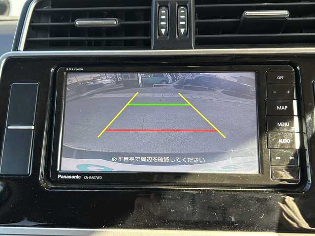 トヨタ ランドクルーザー プラド TX-L 70thアニバーサリーLTD 静岡県 2022(令4)年 2.5万km ブラック ナビ機能/CD/DVD/FM/AM/VTR/SD/USB/ipod/Bluetooth/フルセグTV/主要装備/・レーダークルーズコントロール　/・バックカメラ　/・スマートキー　/・ＥＴＣ　/・シートヒーター　/・エアシート　/・パワーシート　/・オートハイビーム　/・オートライト　/・プッシュスタート　/・レザーシート　/・フォグランプ　/・横滑り防止装置/・コーナーセンサー/・純正アルミホイール/・純正フロアマット/・LEDライト/・横滑り防止装置/・特別仕様車