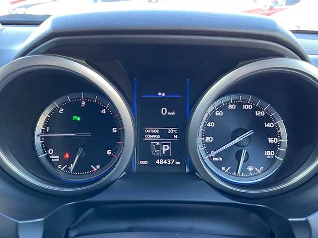 トヨタ ランドクルーザー プラド TX Lパッケージ 静岡県 2016(平28)年 4.9万km ホワイトパールクリスタルシャイン ●純正ナビ/(フルセグ/CD/DVD/Bluetooth/AUX)/●レザーシート/●前席パワーシート/●前席シートヒーター/●バック、サイド、フロントカメラ/●クルーズコントロール/●前後クリアランスソナー/●LEDヘッドライト＆フォグランプ/●オートライト/●革巻きステアリング/●ステアリングスイッチ/●ETC/●サンルーフ/●ダウンヒルアシストコントロール/●電動格納ウィンカーミラー/●電動格納サードシート/●スマートキー/●プッシュスタート/●純正フロアマット/●純正17インチアルミホイール/●ダブル＋サイド＋カーテンSRS＋ABS/●取扱説明書/●保証書