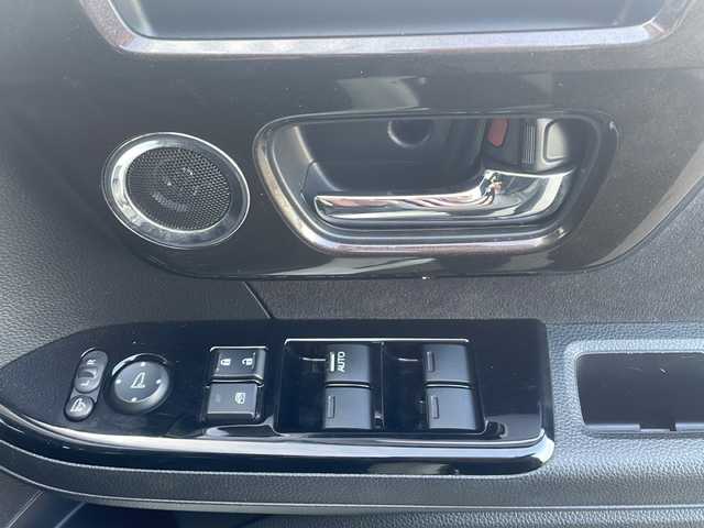 ホンダ Ｎ ＢＯＸ カスタム G L ホンダセンシング 福島県 2017(平29)年 4.9万km プレミアムホワイトパールⅡ 4WD 純正ナビ フルセグTV Bluetooth バックカメラ 左側パワスラ ホンダセンシング オートクルーズ ETC LEDライト　シートヒーター フォグランプ オートライト スマートキー