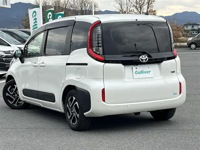 トヨタ シエンタ ハイブリッド Z 奈良県 2023(令5)年 3.2万km ホワイトパールクリスタルシャイン １０．５インチ純正ナビ　/フルセグテレビ　/ｂｌｕｅｔｏｏｔｈ　/バックカメラ　/ミラキャスト/ビルトインＥＴＣ　/社外前後ミラー型ドライブレコーダー　/両側パワースライドドア　/純正フロアマット/純正アルミホイール　/トヨタセーフティセンス/ブラインドスポットモニター/1500W/EVMODE/ドライブMODE