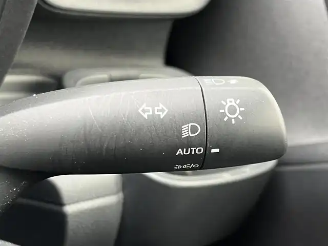 トヨタ シエンタ ハイブリッド Z 奈良県 2023(令5)年 3.2万km ホワイトパールクリスタルシャイン １０．５インチ純正ナビ　/フルセグテレビ　/ｂｌｕｅｔｏｏｔｈ　/バックカメラ　/ミラキャスト/ビルトインＥＴＣ　/社外前後ミラー型ドライブレコーダー　/両側パワースライドドア　/純正フロアマット/純正アルミホイール　/トヨタセーフティセンス/ブラインドスポットモニター/1500W/EVMODE/ドライブMODE