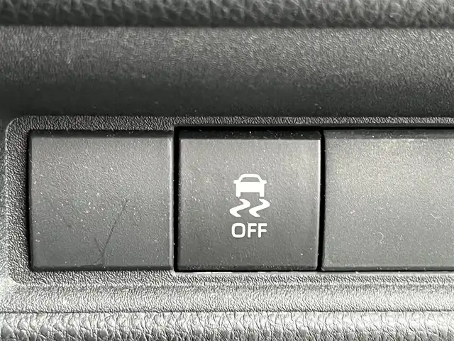 トヨタ シエンタ ハイブリッド Z 奈良県 2023(令5)年 3.2万km ホワイトパールクリスタルシャイン １０．５インチ純正ナビ　/フルセグテレビ　/ｂｌｕｅｔｏｏｔｈ　/バックカメラ　/ミラキャスト/ビルトインＥＴＣ　/社外前後ミラー型ドライブレコーダー　/両側パワースライドドア　/純正フロアマット/純正アルミホイール　/トヨタセーフティセンス/ブラインドスポットモニター/1500W/EVMODE/ドライブMODE