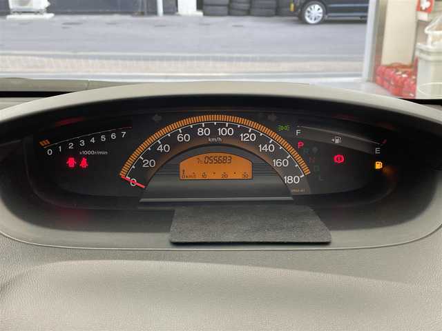 ホンダ フリード G ハイウェイエディション 滋賀県 2010(平22)年 5.6万km ポリッシュドメタルメタリック 社外ナビ/(CD/DVD/フルセグ/USB)/片側パワースライドドア/ETC/オートライト/LEDヘッドライト/電動格納ミラー/純正フロアマット/スペアキー