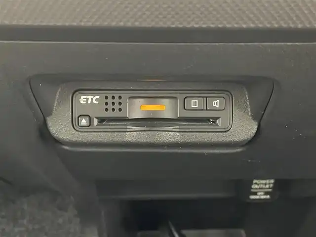 ホンダ フリード G ハイウェイエディション 滋賀県 2010(平22)年 5.6万km ポリッシュドメタルメタリック 社外ナビ/(CD/DVD/フルセグ/USB)/片側パワースライドドア/ETC/オートライト/LEDヘッドライト/電動格納ミラー/純正フロアマット/スペアキー