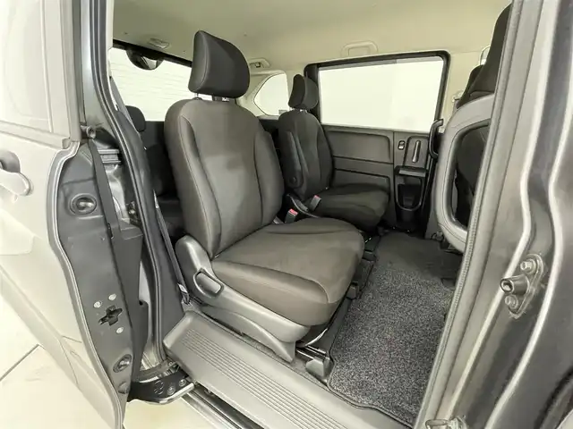 ホンダ フリード G ハイウェイエディション 滋賀県 2010(平22)年 5.6万km ポリッシュドメタルメタリック 社外ナビ/(CD/DVD/フルセグ/USB)/片側パワースライドドア/ETC/オートライト/LEDヘッドライト/電動格納ミラー/純正フロアマット/スペアキー